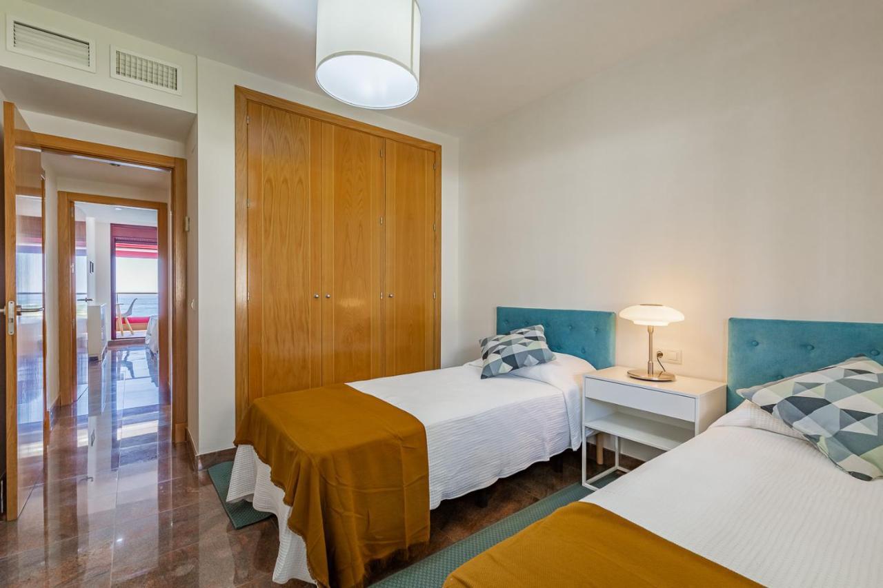 Paradise Suites Buenavista Beach Фуeнхирола Екстериор снимка