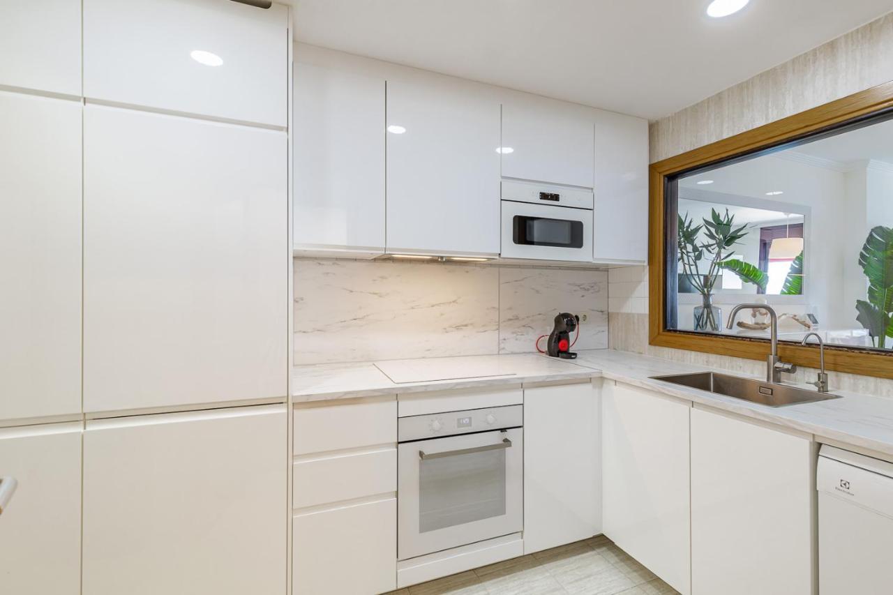 Paradise Suites Buenavista Beach Фуeнхирола Екстериор снимка