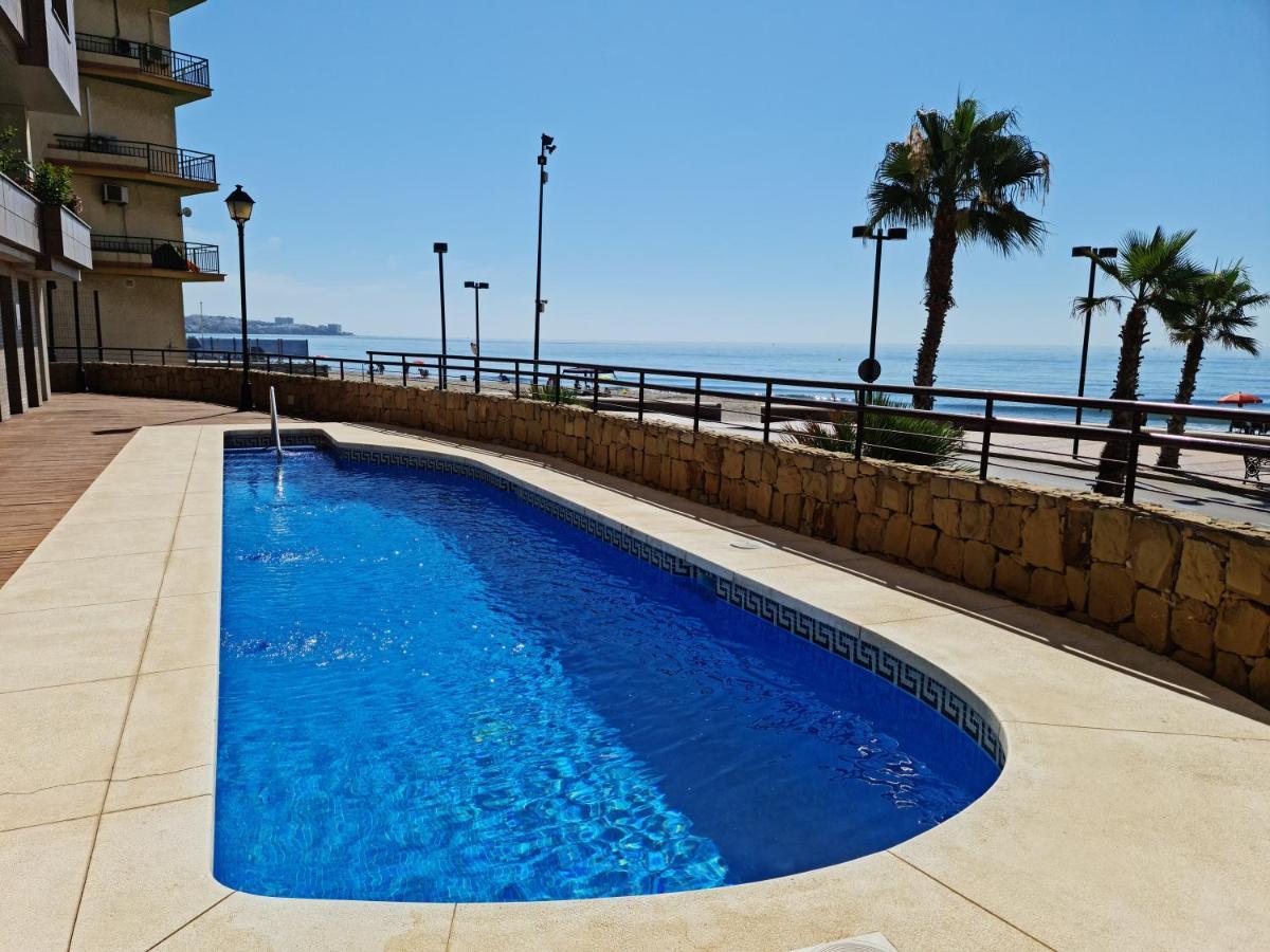Paradise Suites Buenavista Beach Фуeнхирола Екстериор снимка