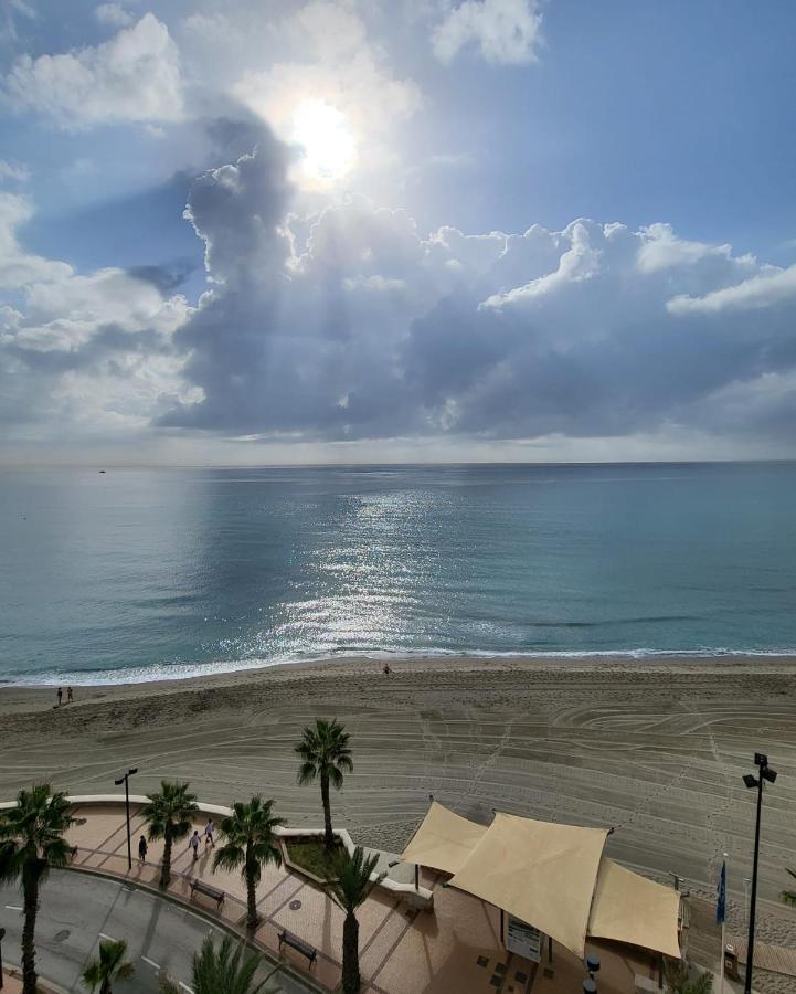 Paradise Suites Buenavista Beach Фуeнхирола Екстериор снимка