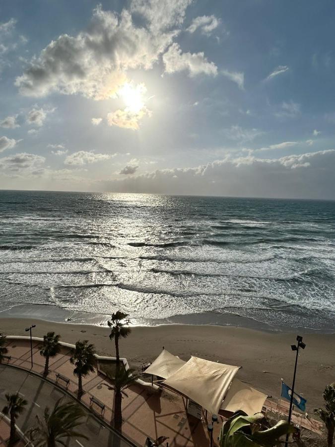 Paradise Suites Buenavista Beach Фуeнхирола Екстериор снимка